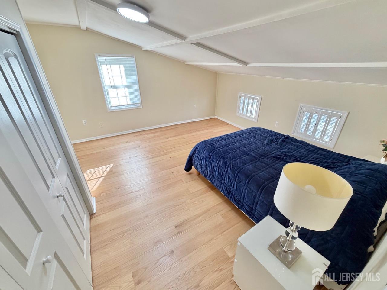 623-623 Main Street Leesburg, NJ 08327 - Photo 56 of 66 a living room with a couch and a table