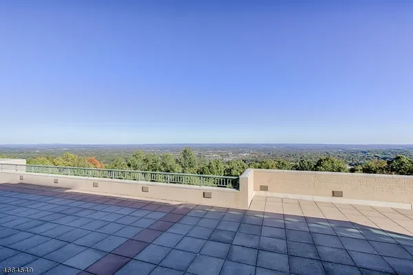 $2,525 | 2216 Gates Court, Unit 2304, Morris Plains, NJ 07950