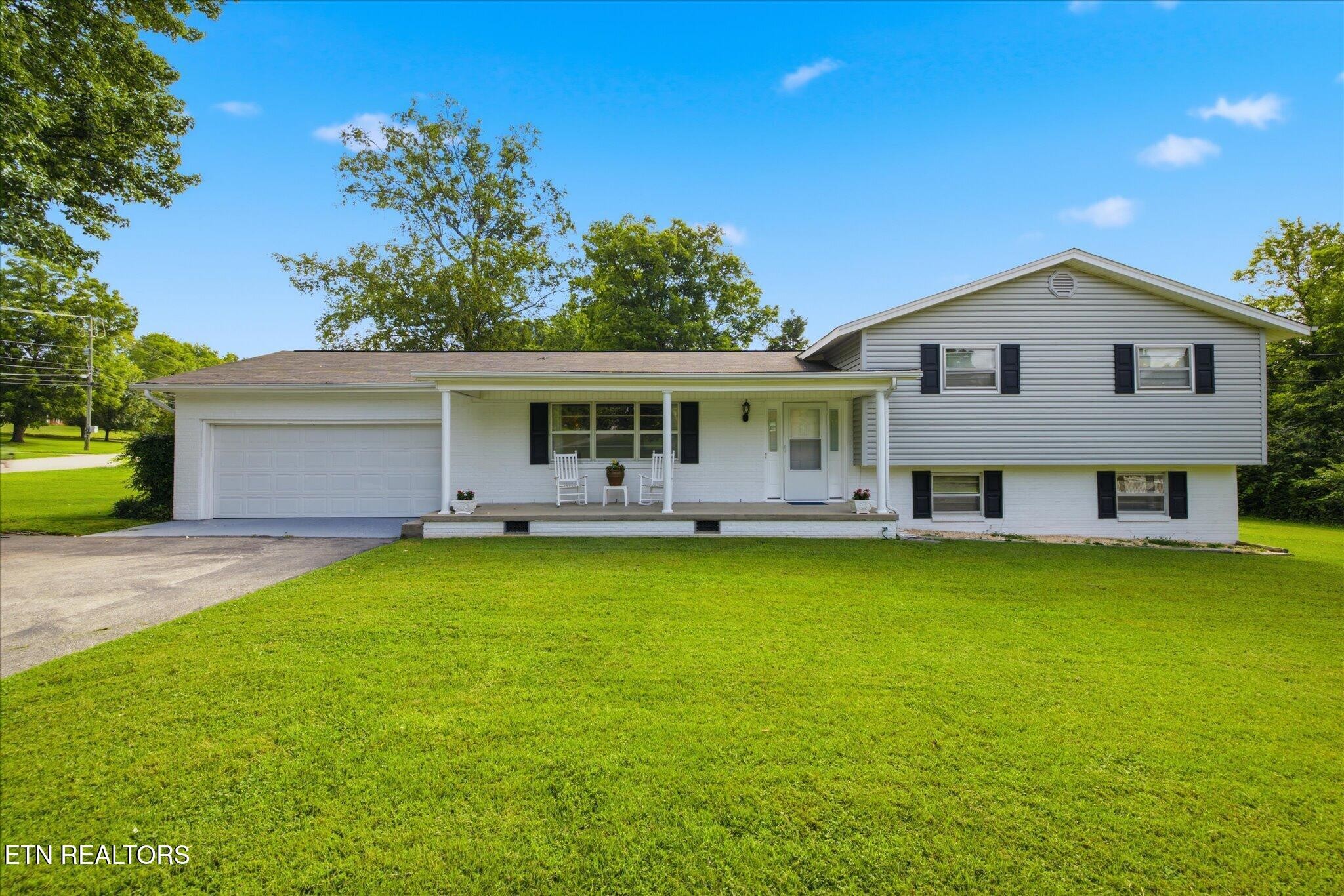 412 Bridgewater Road Knoxville, TN 37923 - Photo 1 of 29 Gallery Image 1