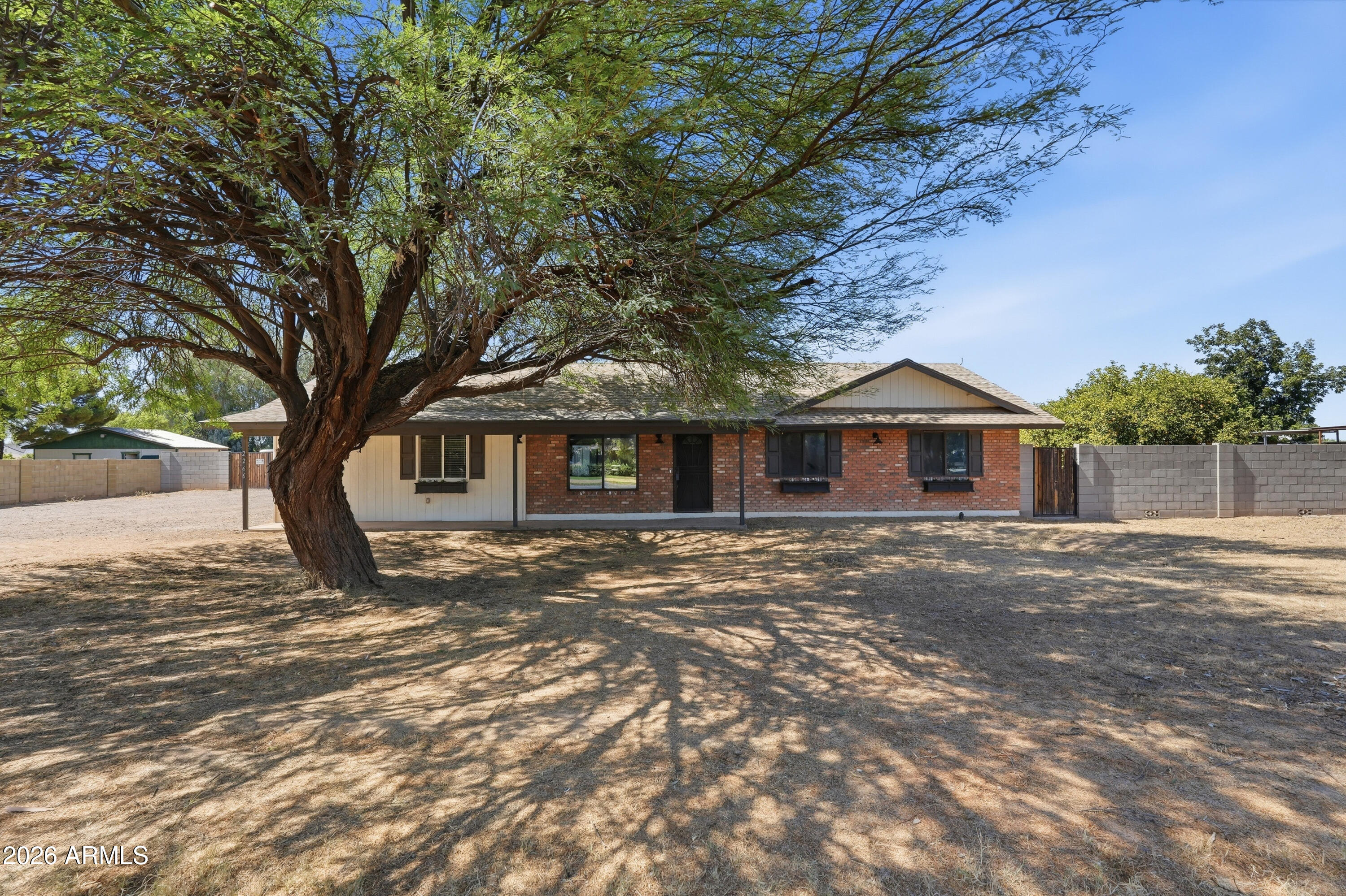 2266 East Willis Road Gilbert, AZ 85297 - Photo 41 of 95