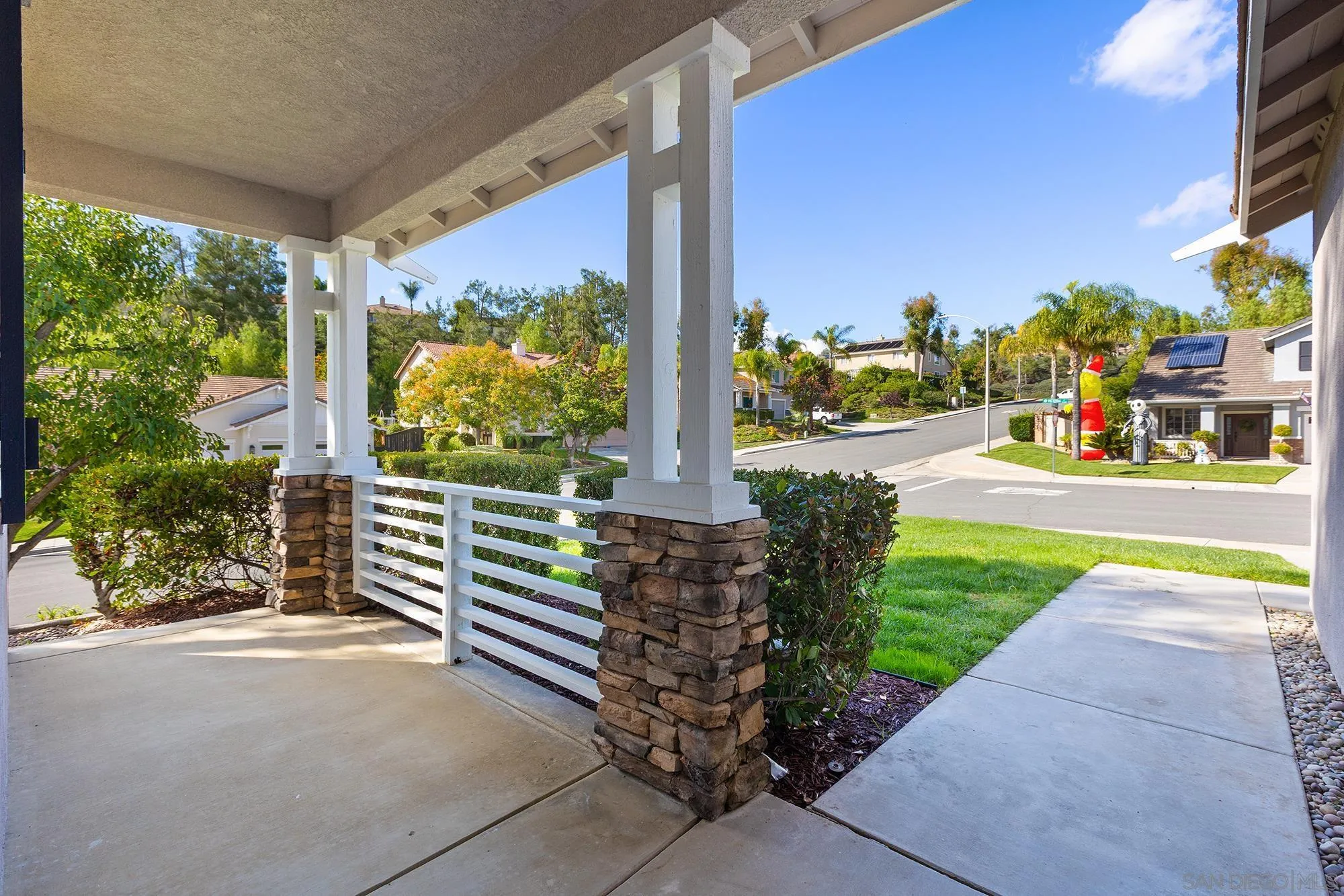 33451 Victoria Court Temecula, CA 92592 - Photo 6 of 38 a view of an outdoor space and porch