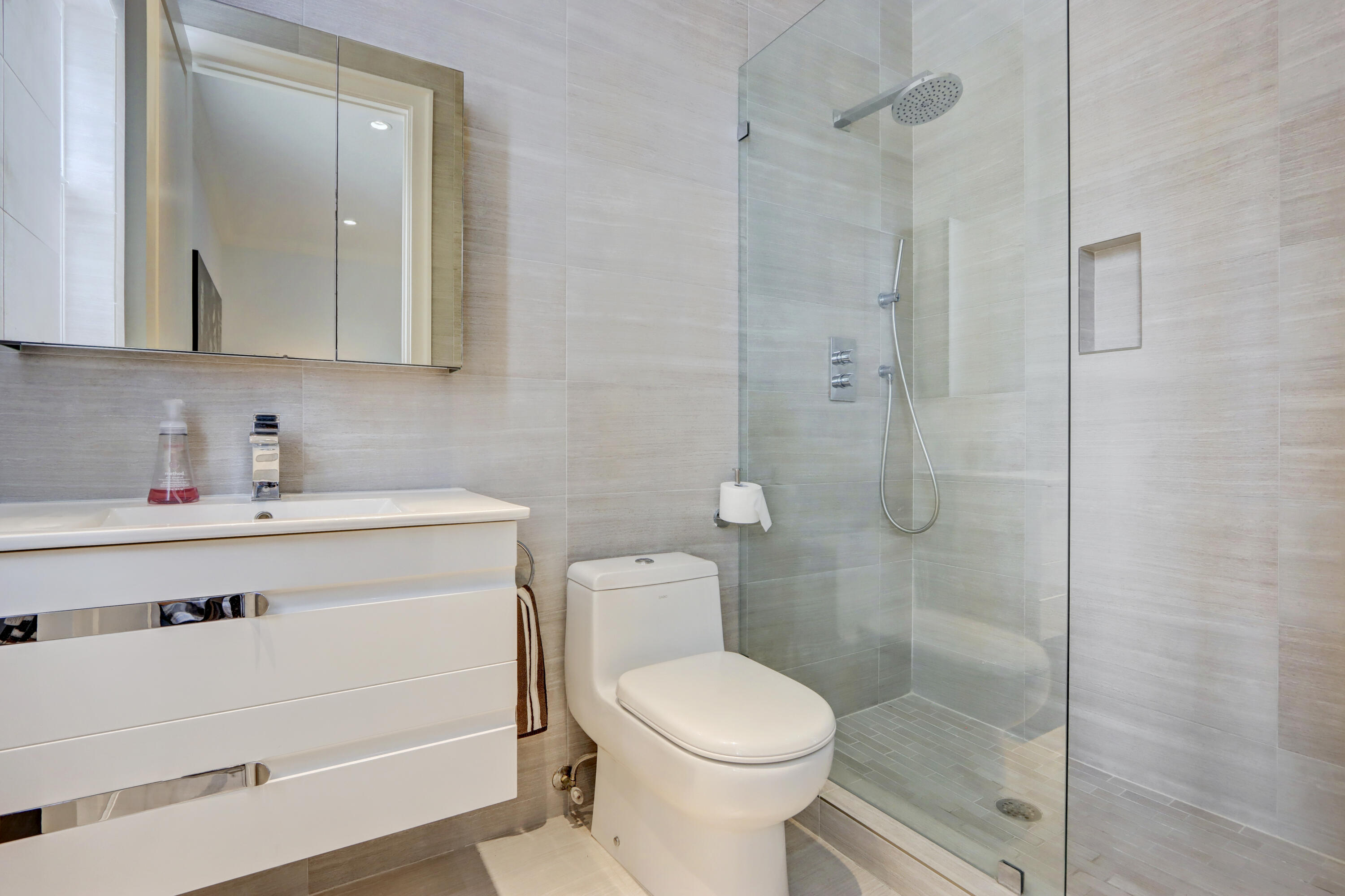 3383 Northwest 53rd Circle Boca Raton, FL 33496 - Photo 17 of 23 Bathroom 2