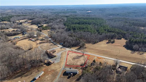 $60,000 | 8120 Highway 704, Madison, NC 27025