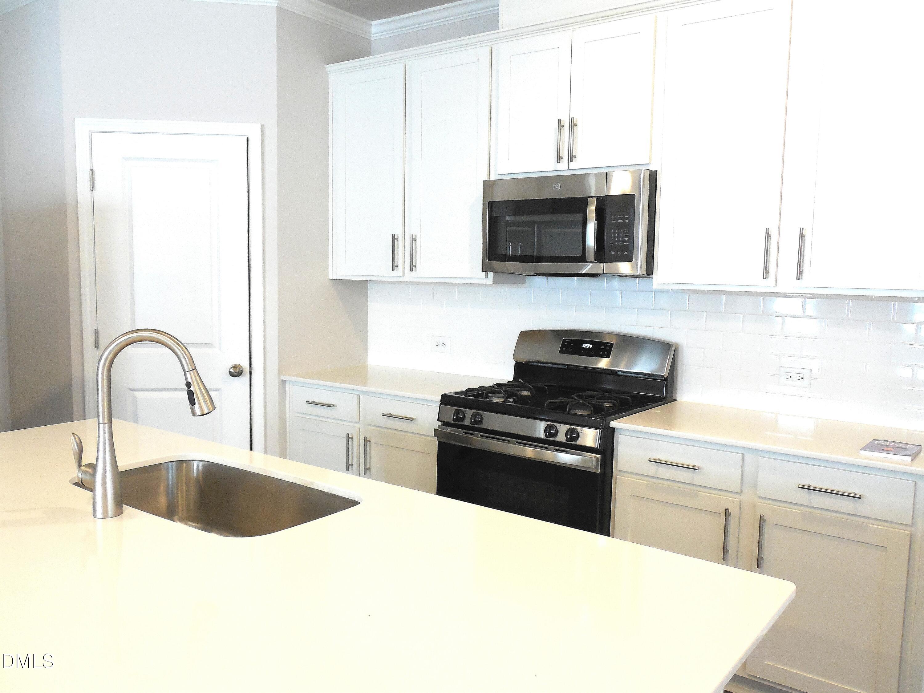 1003 Sora Way Durham, NC 27703 - Photo 3 of 22 1-kitchen-2