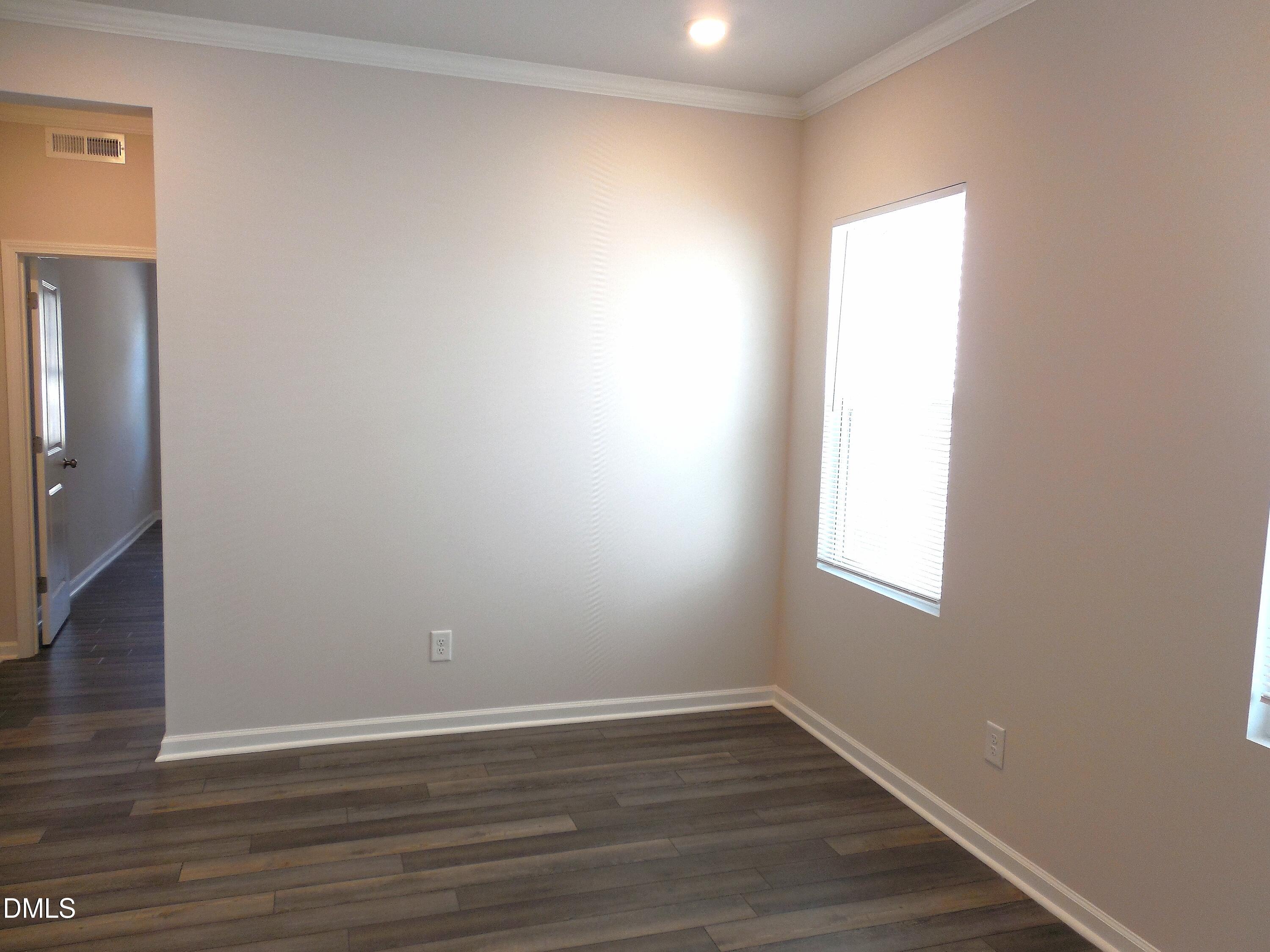 1003 Sora Way Durham, NC 27703 - Photo 6 of 22 1-dinning