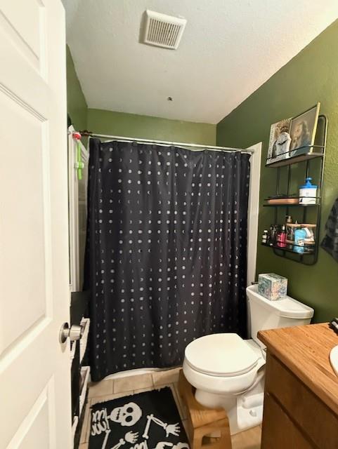 4132 Ruth Avenue Modesto, CA 95355 - Photo 36 of 41 Full Hall Bathroom.
