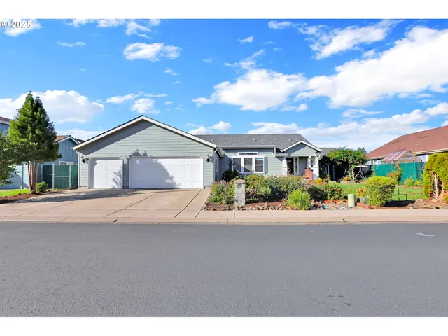 $420,000 | 5365 Cobblestone Lane, Eugene, OR 97402