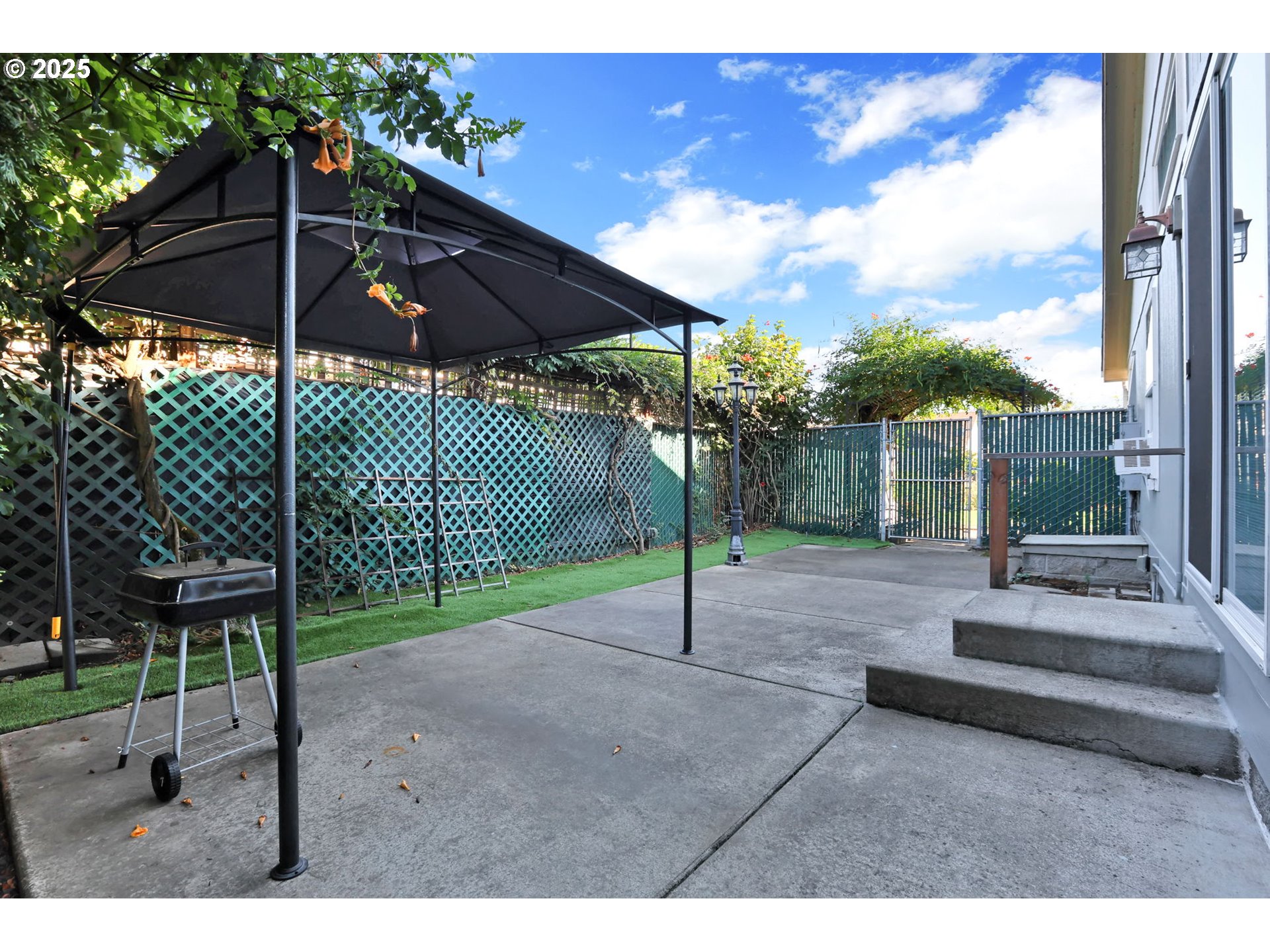 5365 Cobblestone Lane Eugene, OR 97402 - Photo 34 of 40 a view of outdoor space and porch