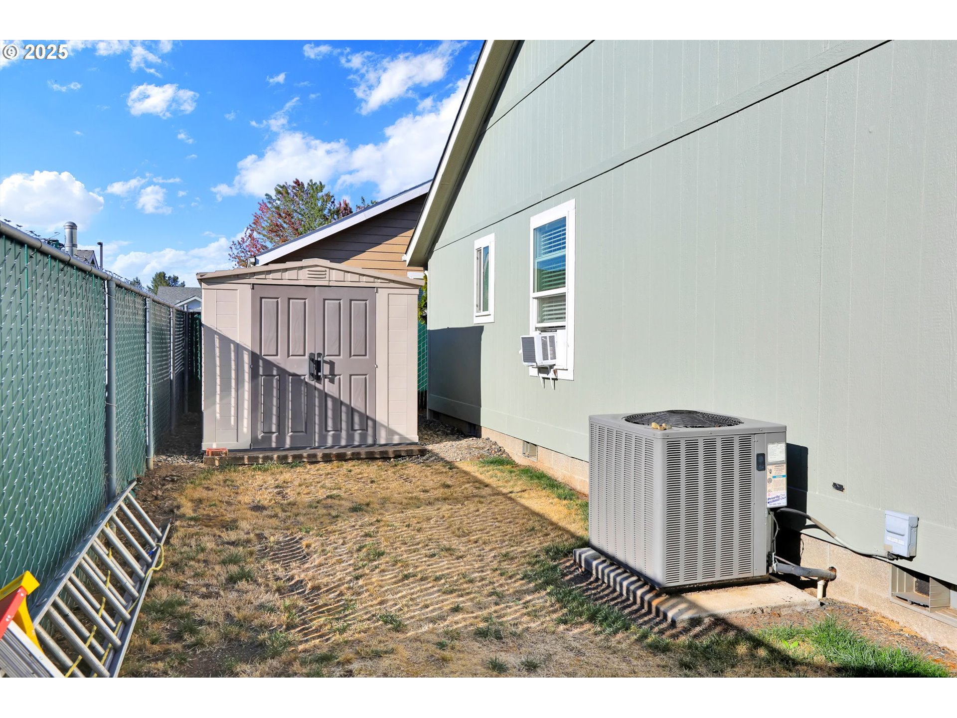 5365 Cobblestone Lane Eugene, OR 97402 - Photo 36 of 40 a view of livingroom with furniture and stairs