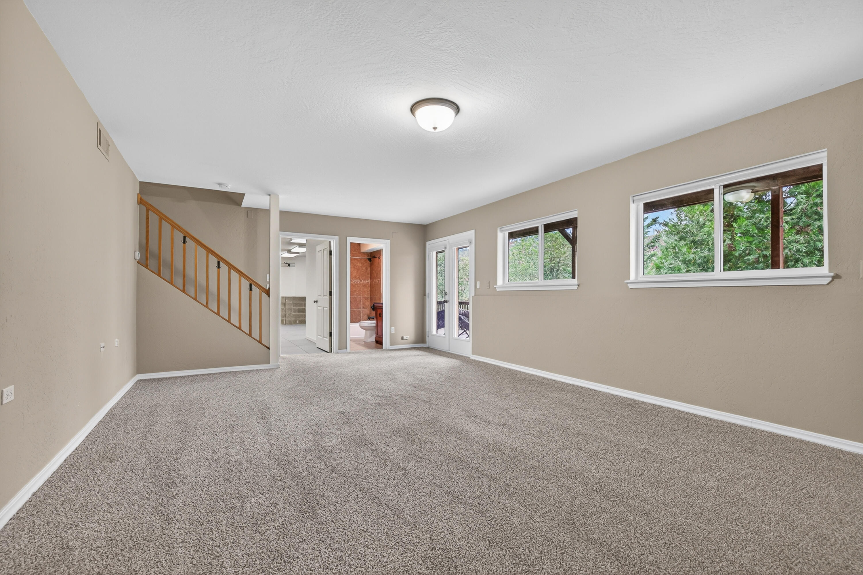 2365 Eastside Road Jacksonville, OR 97530 - Photo 33 of 69 37-33