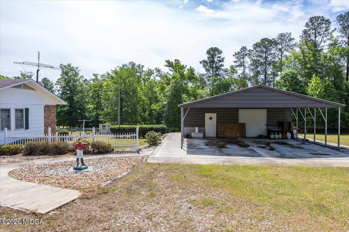 409 Buck Road Gray, GA 31032 - Photo 2 of 28 22-5W7A6439
