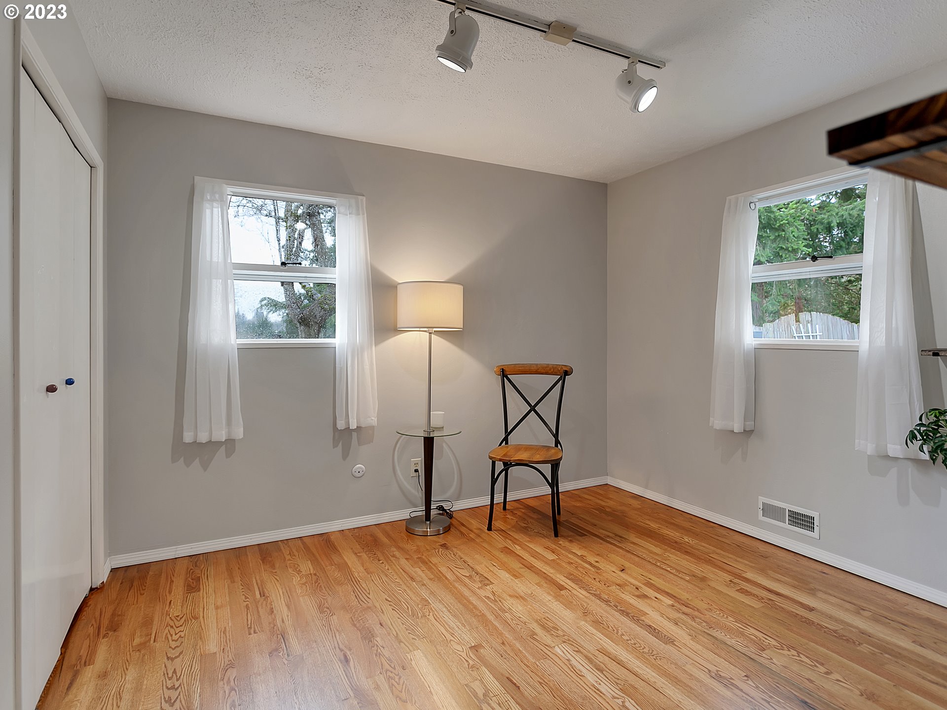 6253 Southwest 46th Place Portland, OR 97221 - Photo 15 of 31 Gallery Image 15