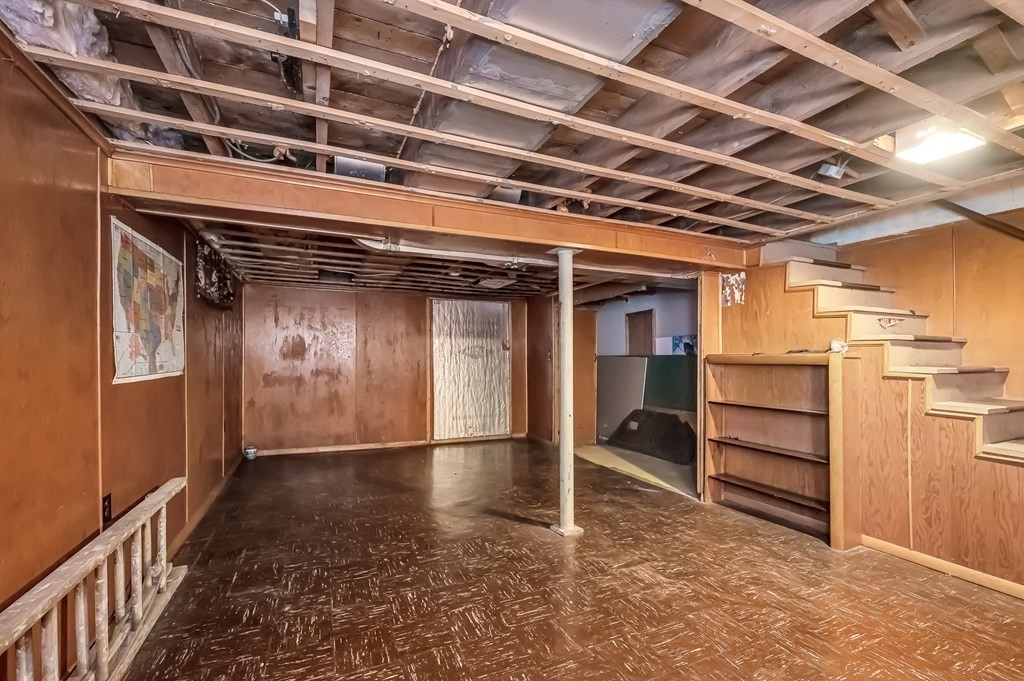 74 Newhall Street Springfield, MA 01109 - Photo 33 of 42