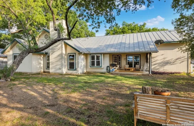 $449,900 | 101 Country, Castroville, TX 78009