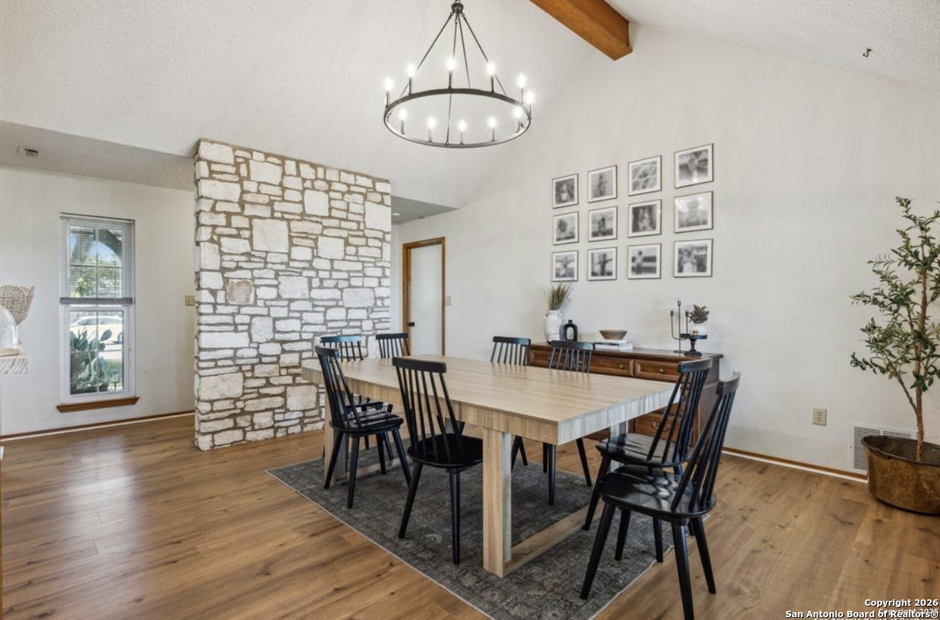 101 Country Castroville, TX 78009 - Photo 3 of 14