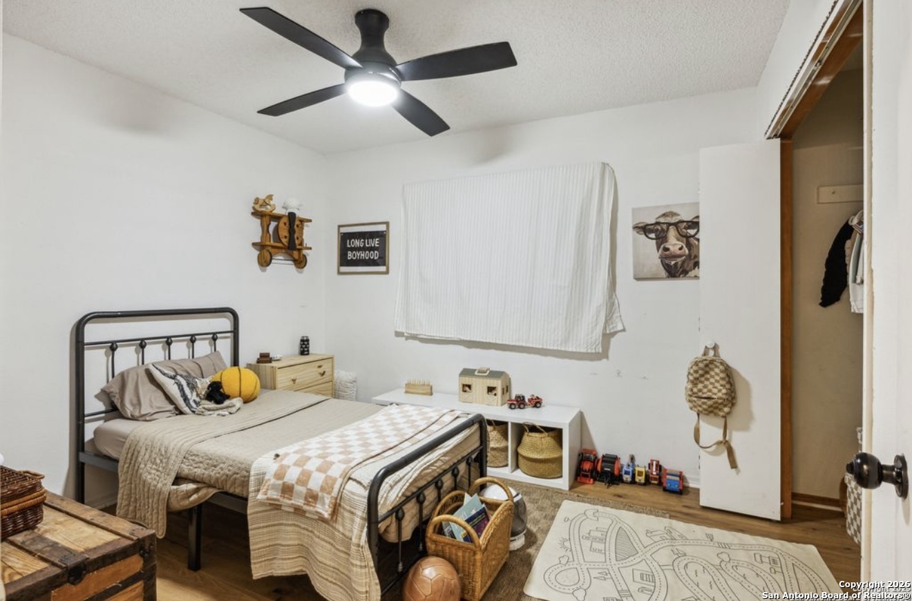 101 Country Castroville, TX 78009 - Photo 9 of 14