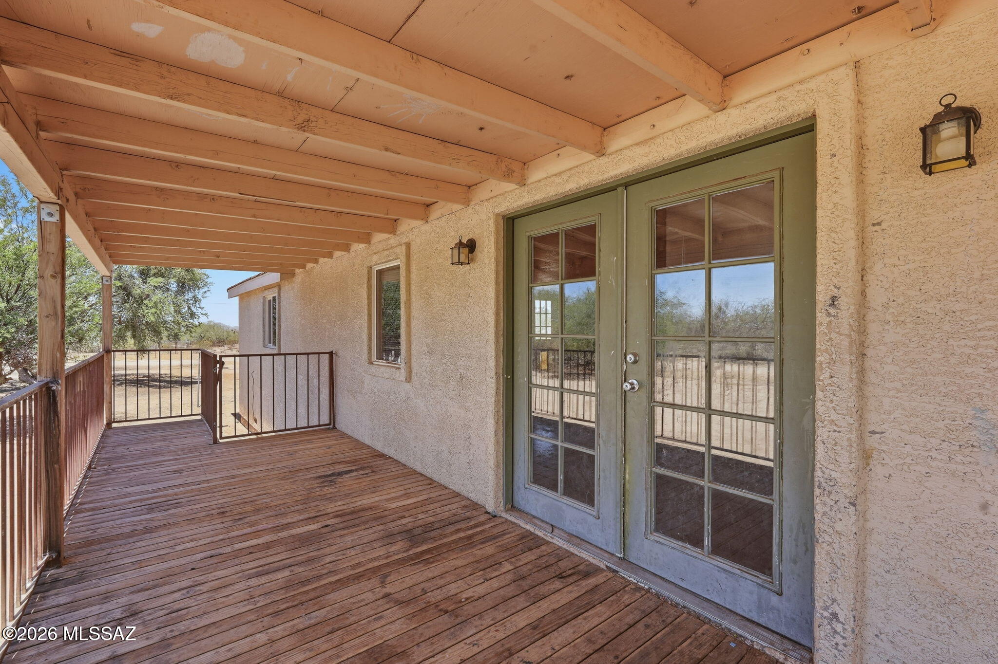 6811 North Guthrie Road Tucson, AZ 85743 - Photo 3 of 35 003_ListerPros