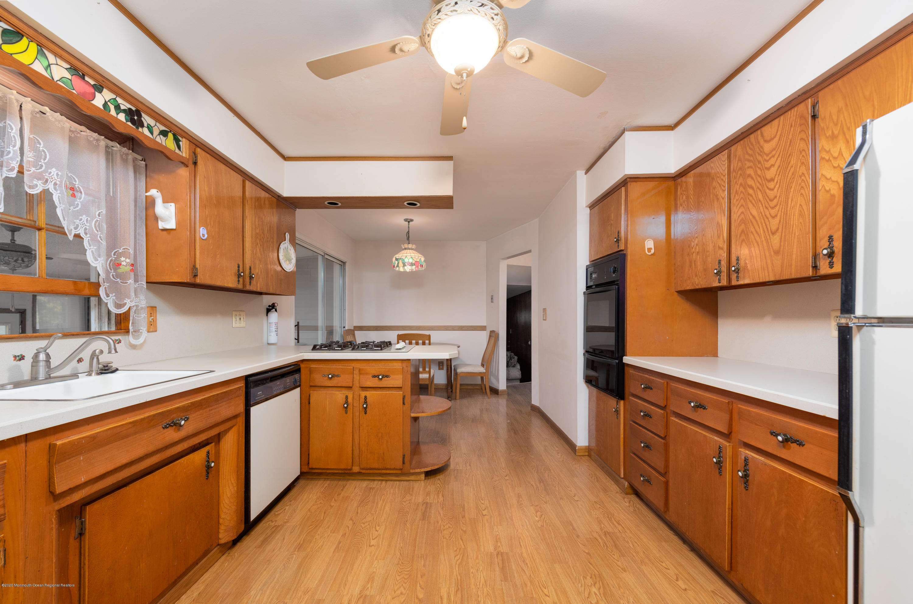 13 Bodnarik Road Edison, NJ 08837 - Photo 2 of 21 BAP_9945-Edit