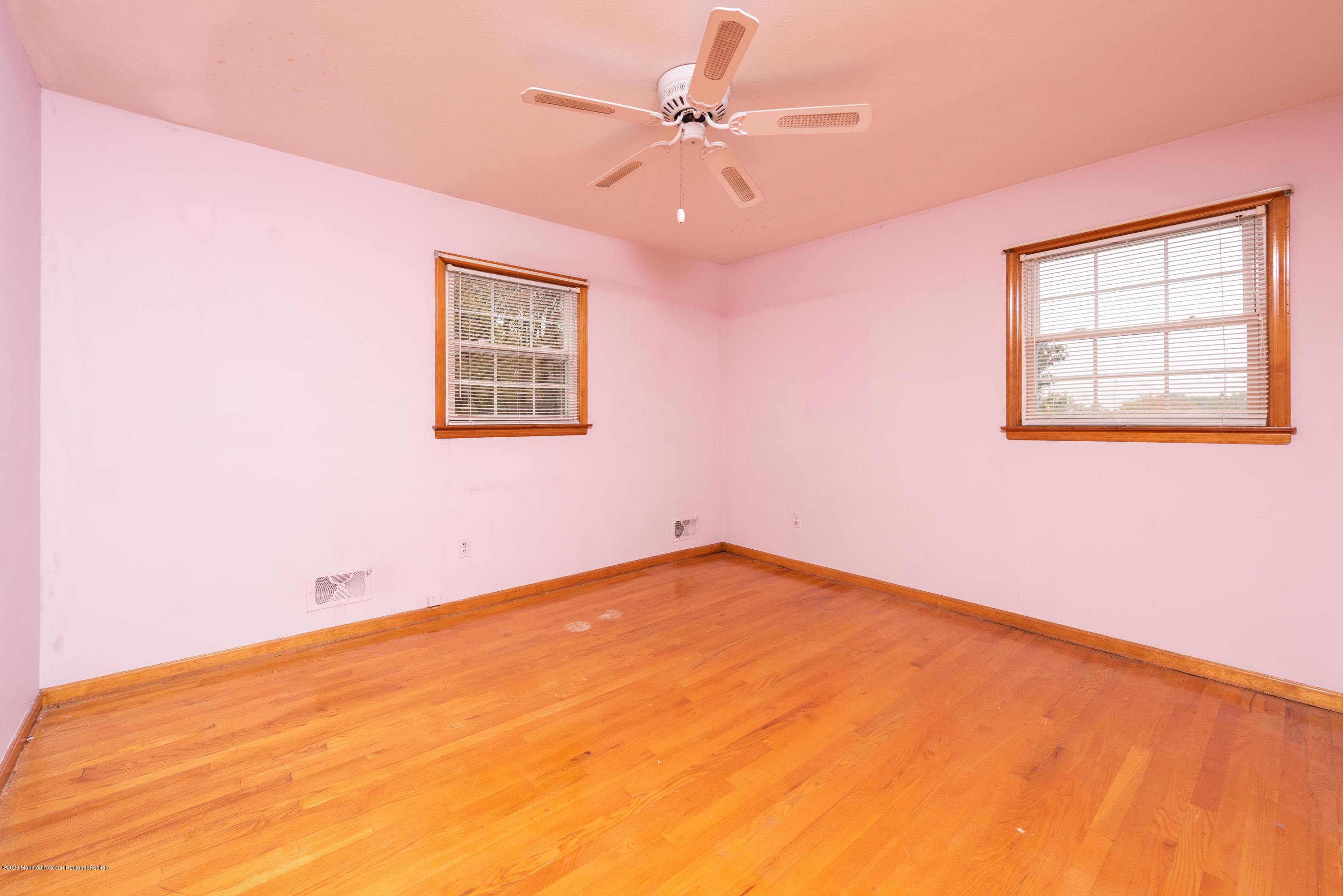 13 Bodnarik Road Edison, NJ 08837 - Photo 15 of 21 BAP_9986