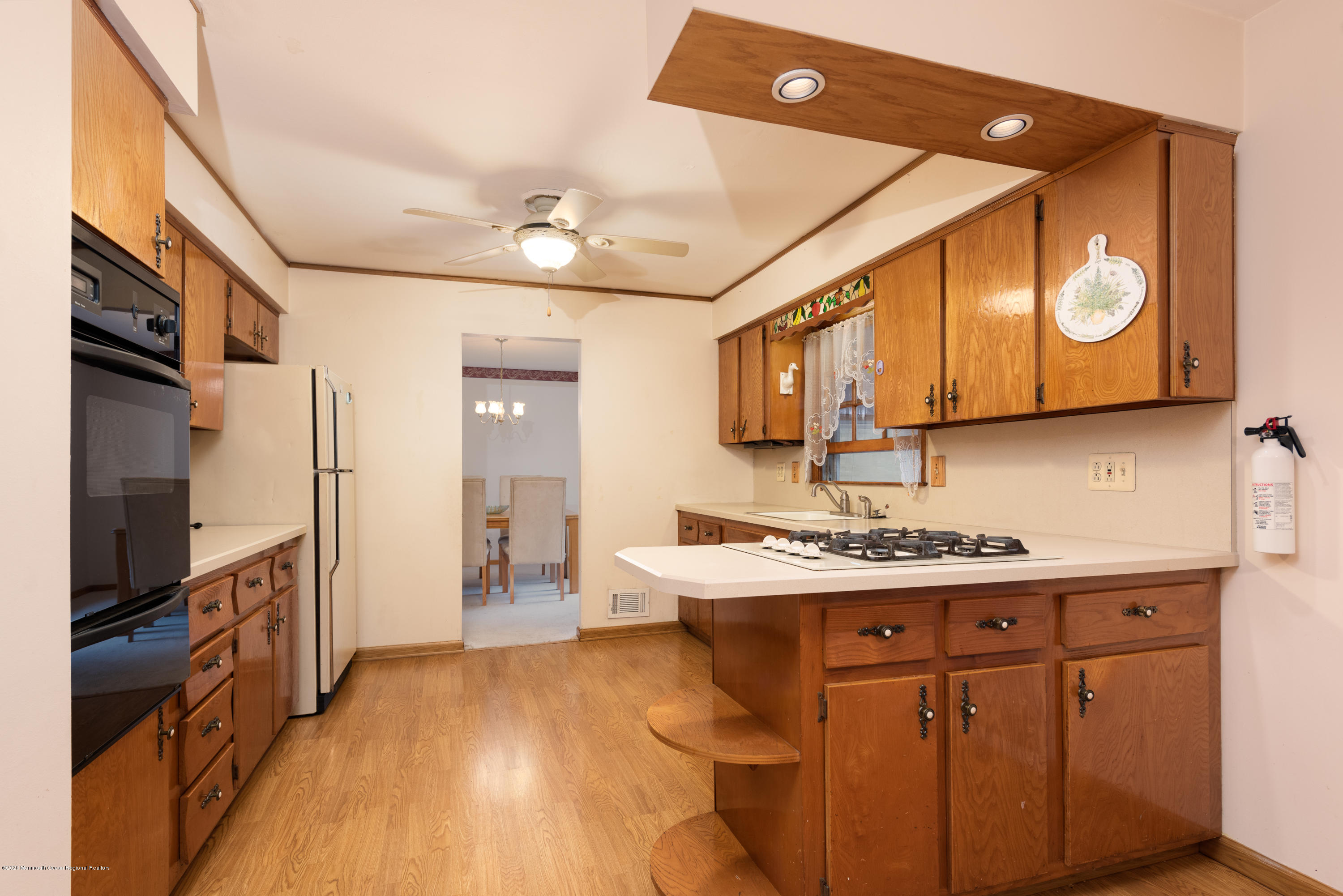 13 Bodnarik Road Edison, NJ 08837 - Photo 3 of 21 BAP_9947-Edit