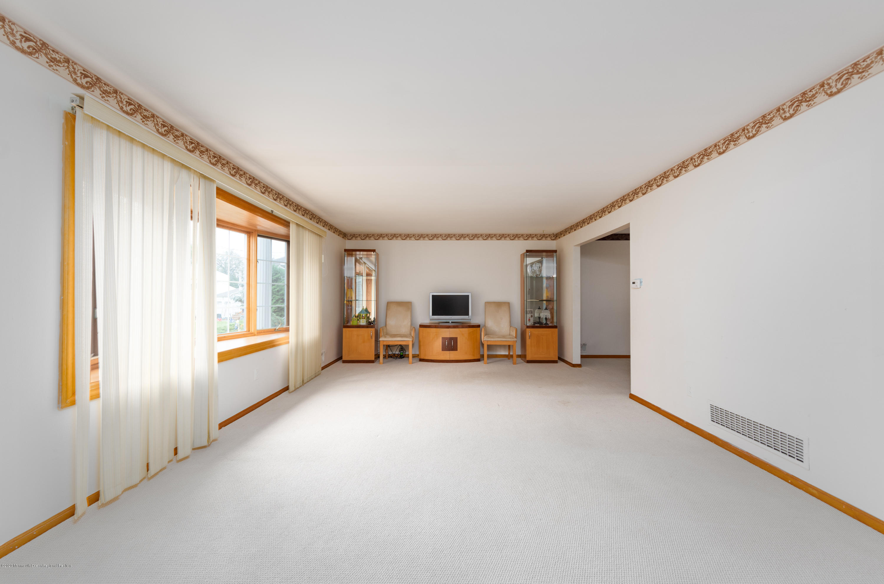 13 Bodnarik Road Edison, NJ 08837 - Photo 10 of 21 BAP_9935-Edit