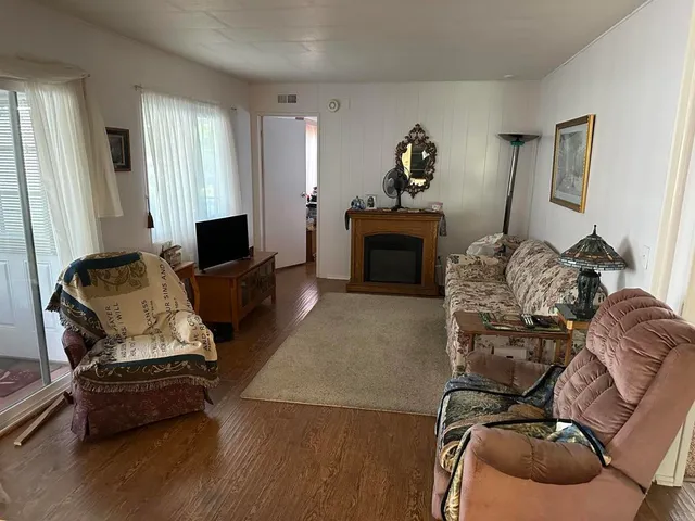 $199,000 | 21312 Seep Willow Way, Canyon Country, CA 91351