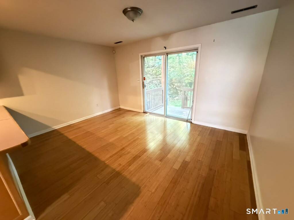75 Leslie Road, Unit D Bridgeport, CT 06606 - Photo 8 of 24