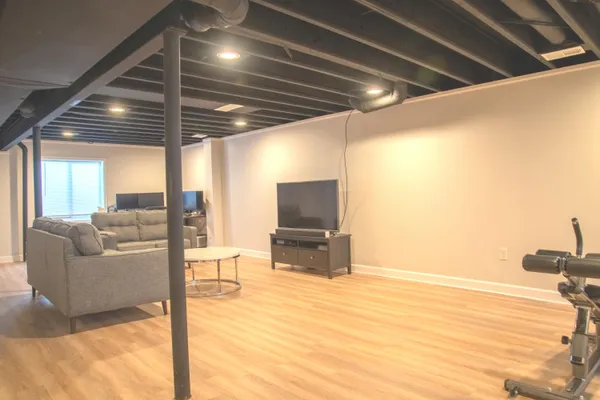 $450,000 | 7626 Abigail Drive, Ypsilanti, MI 48198