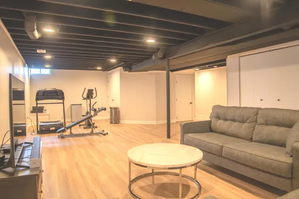 $450,000 | 7626 Abigail Drive, Ypsilanti, MI 48198