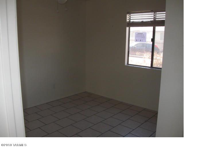 5530 North Baybrook Road Tucson, AZ 85741 - Photo 6 of 7