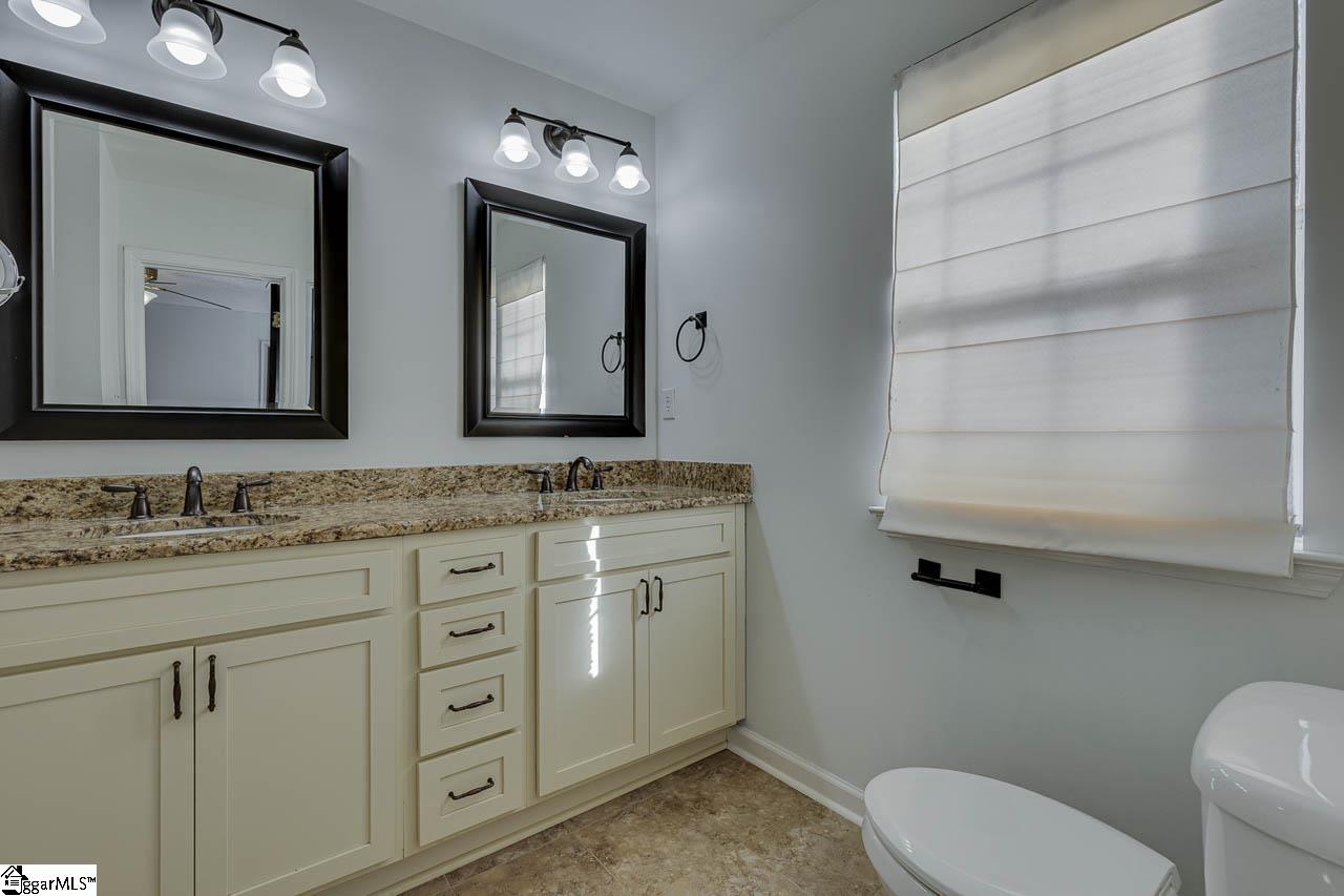 1301 Winding Way Taylors, SC 29687 - Photo 19 of 37