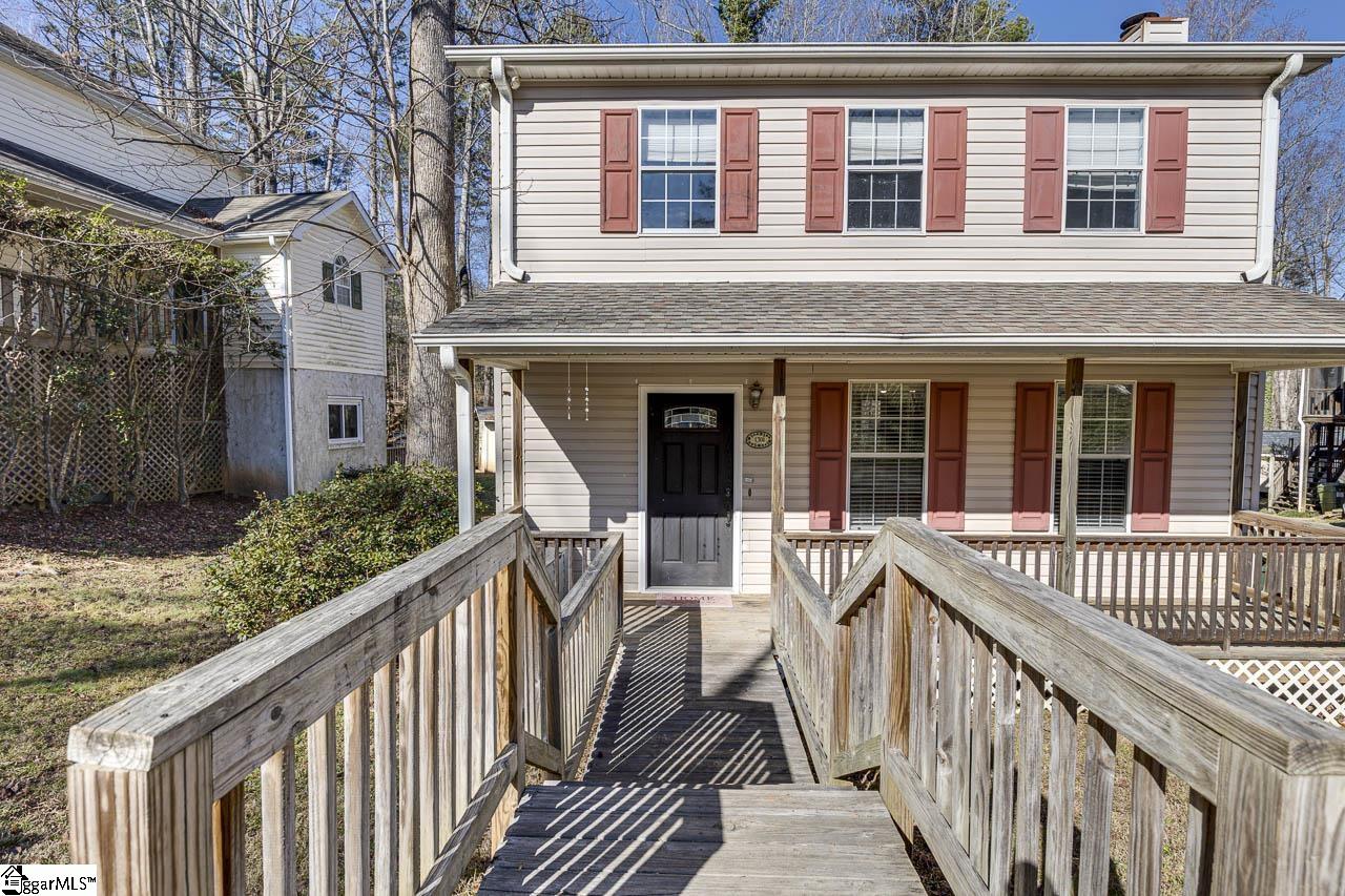 1301 Winding Way Taylors, SC 29687 - Photo 2 of 37