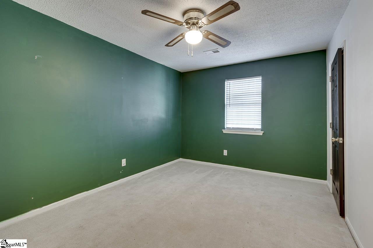 1301 Winding Way Taylors, SC 29687 - Photo 26 of 37