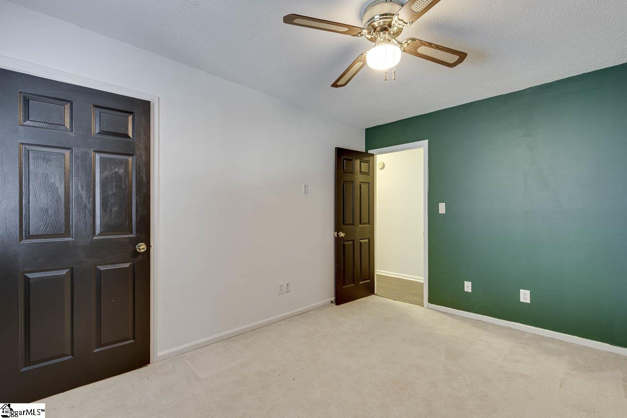 1301 Winding Way Taylors, SC 29687 - Photo 27 of 37