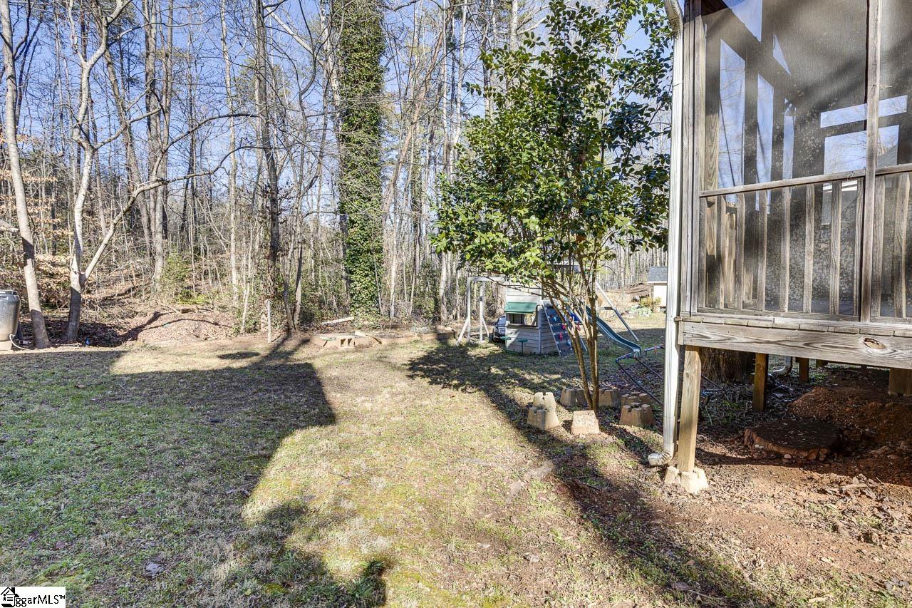 1301 Winding Way Taylors, SC 29687 - Photo 29 of 37