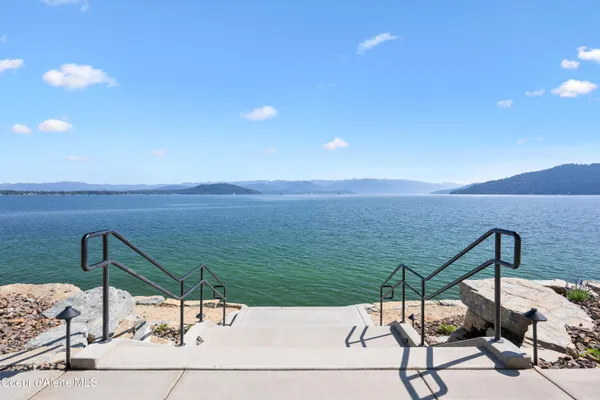 $1,520,000 | 402 Sandpoint Avenue, Unit 122, Sandpoint, ID 83864
