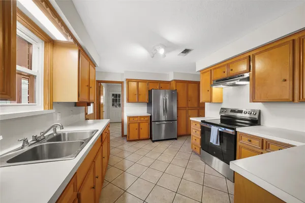 $343,000 | 1112 Knox Lane, Wharton, TX 77488