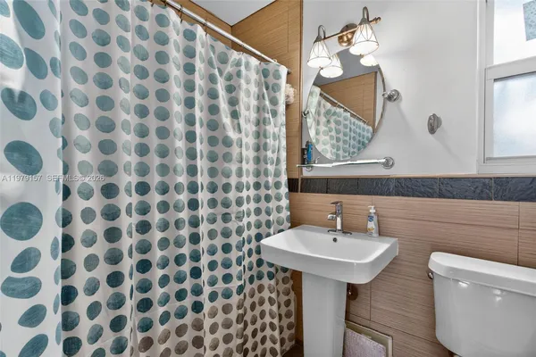 $4,200 | 268 Southeast 8th Avenue, Deerfield Beach, FL 33441