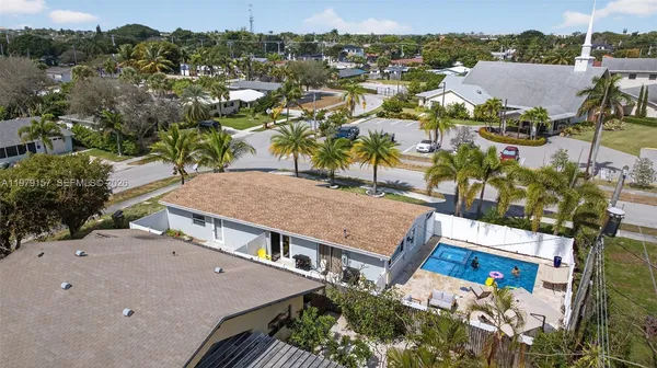 $4,200 | 268 Southeast 8th Avenue, Deerfield Beach, FL 33441