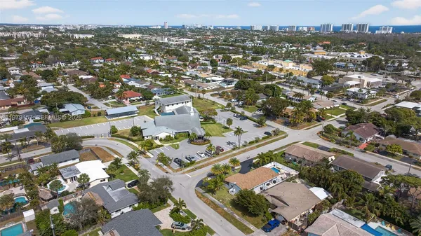 $4,200 | 268 Southeast 8th Avenue, Deerfield Beach, FL 33441