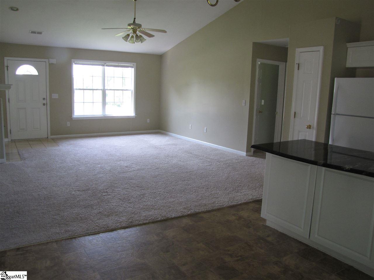 704 Briarstone Circle Inman, SC 29349 - Photo 4 of 23