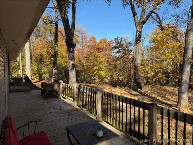 $240,000 | 532 South Gobbler Knob Road, Pekin, IN 47165