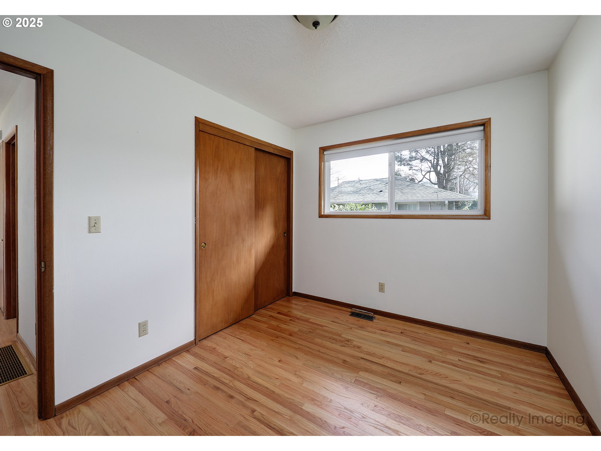 10608 Northeast Tillamook Street Portland, OR 97220 - Photo 22 of 30