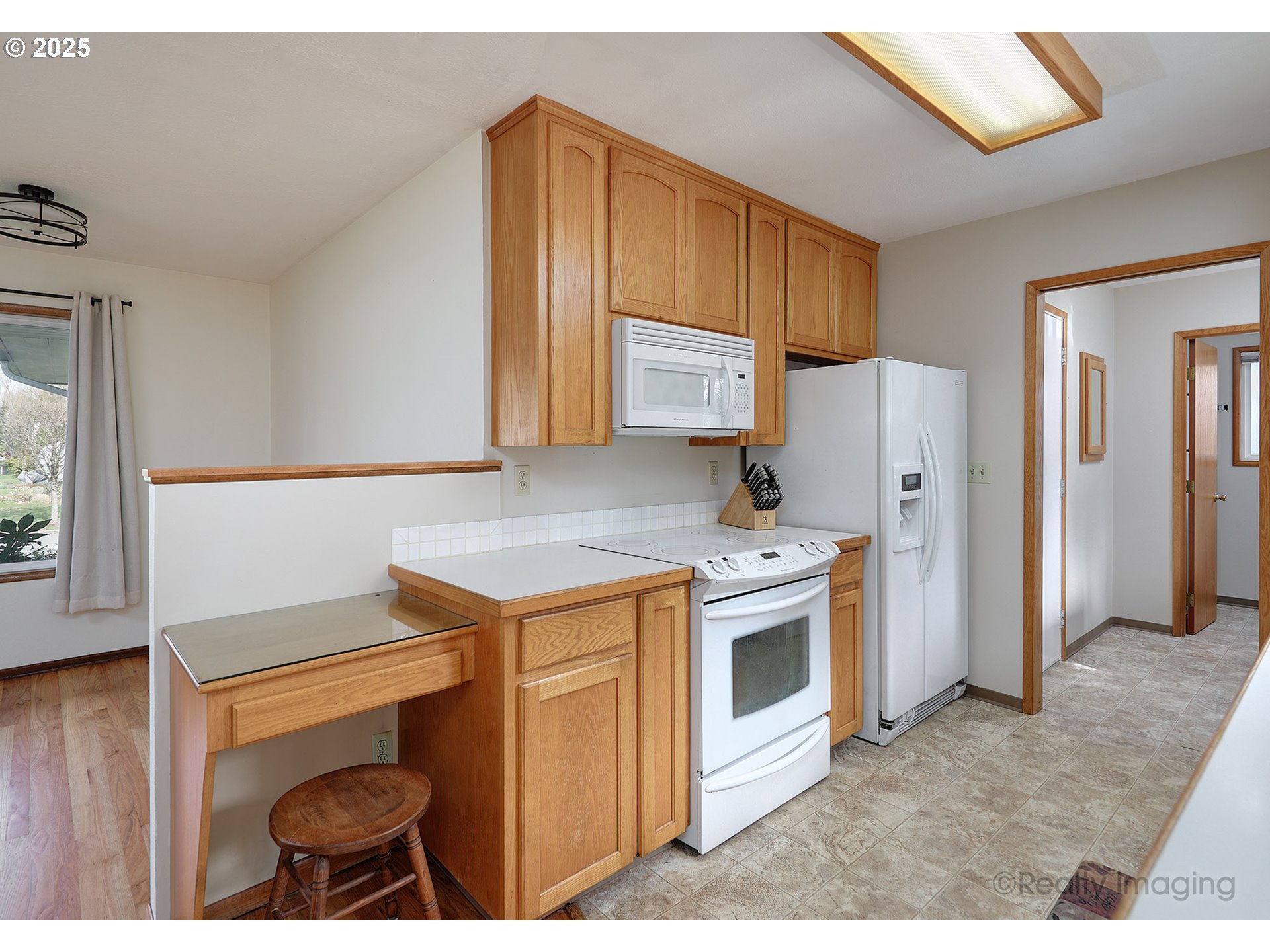 10608 Northeast Tillamook Street Portland, OR 97220 - Photo 10 of 30