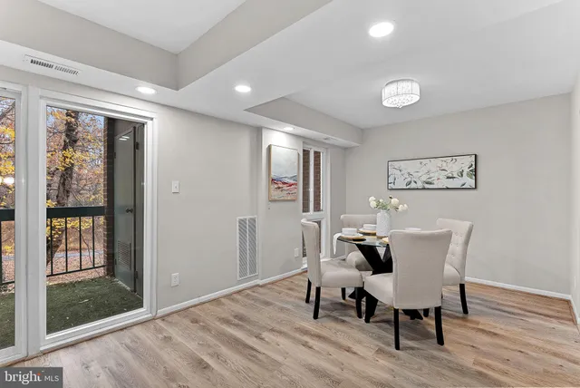 $2,300 | 11808 Breton Court, Unit 12C, Reston, VA 20191