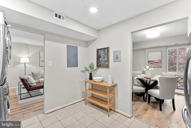 $2,300 | 11808 Breton Court, Unit 12C, Reston, VA 20191