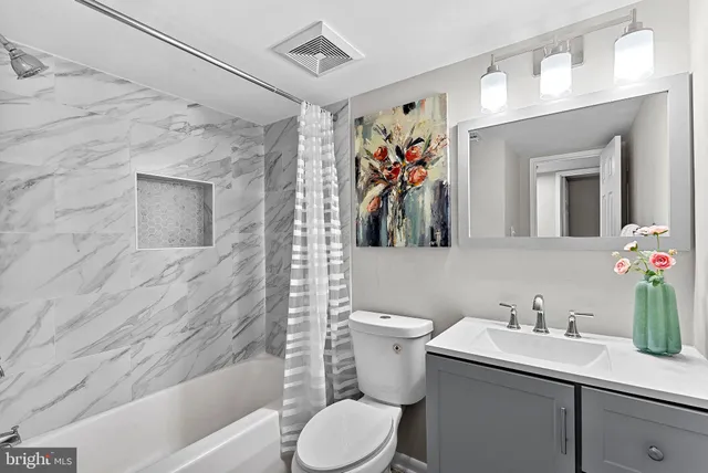 $2,300 | 11808 Breton Court, Unit 12C, Reston, VA 20191