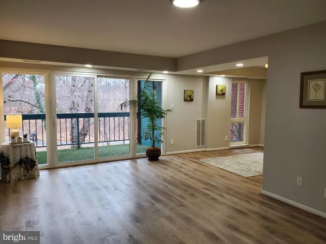 $2,300 | 11808 Breton Court, Unit 12C, Reston, VA 20191