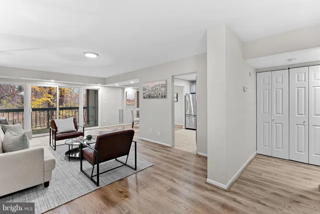 $2,300 | 11808 Breton Court, Unit 12C, Reston, VA 20191