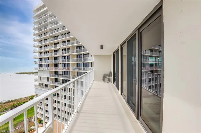 $9,500 | 260 Seaview Court, Unit 906, Marco Island, FL 34145